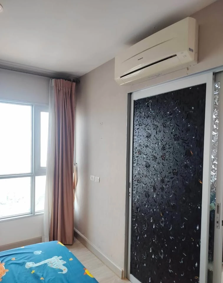 For rent: Aspire Ngamwongwan, 1 bedroom, 1 bathroom. Fully furnished, ready to move in.