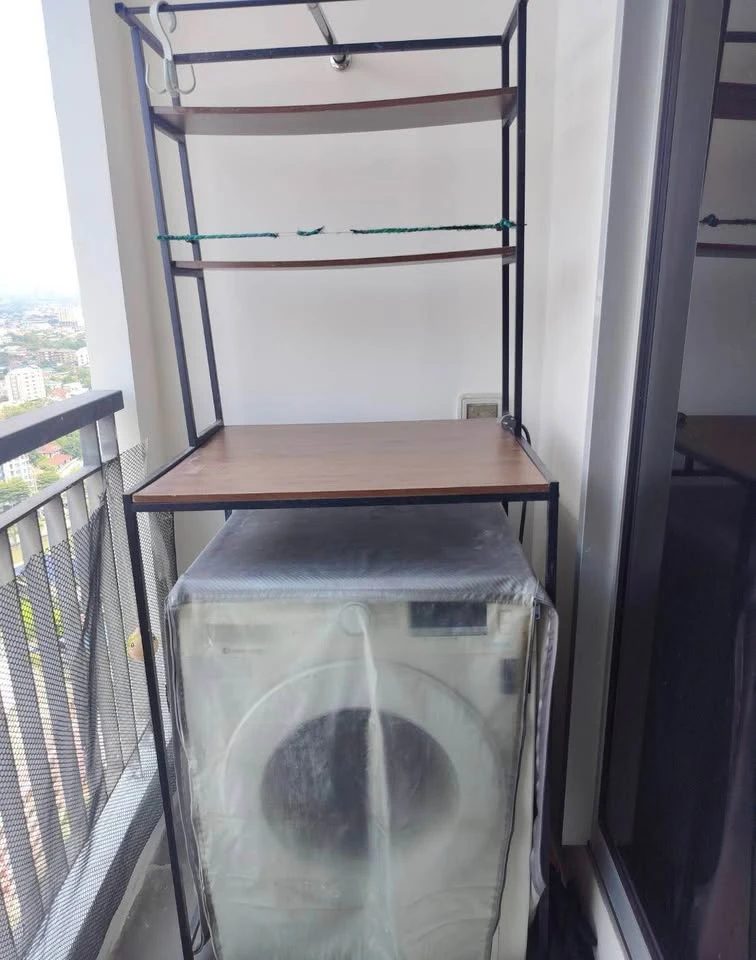For rent: Aspire Ngamwongwan, 1 bedroom, 1 bathroom. Fully furnished, ready to move in.