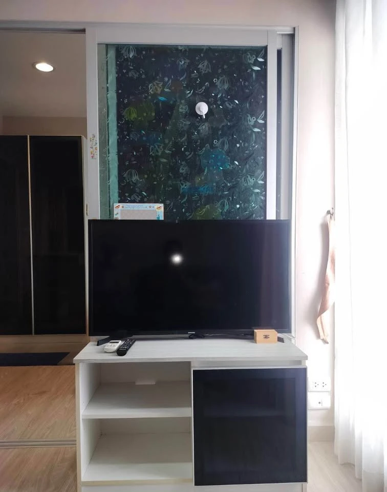 For rent: Aspire Ngamwongwan, 1 bedroom, 1 bathroom. Fully furnished, ready to move in.