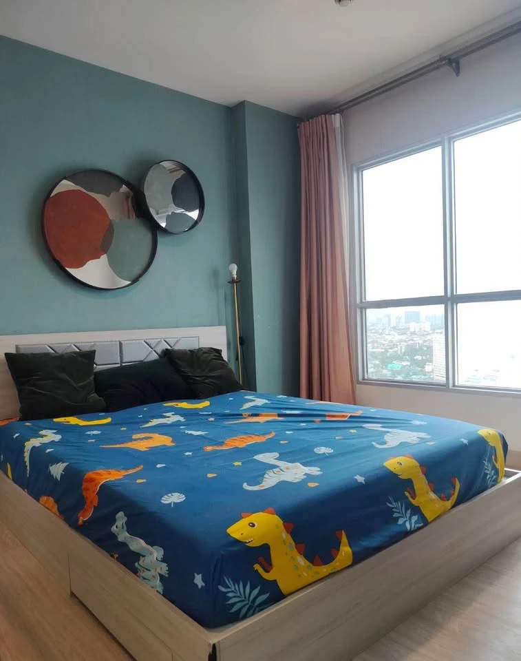 For rent: Aspire Ngamwongwan, 1 bedroom, 1 bathroom. Fully furnished, ready to move in.