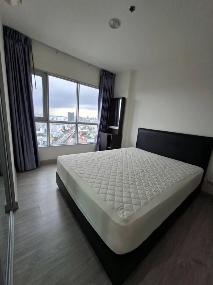 For rent: Aspire Ngamwongwan, 27th floor, fully furnished, very livable. Book now!