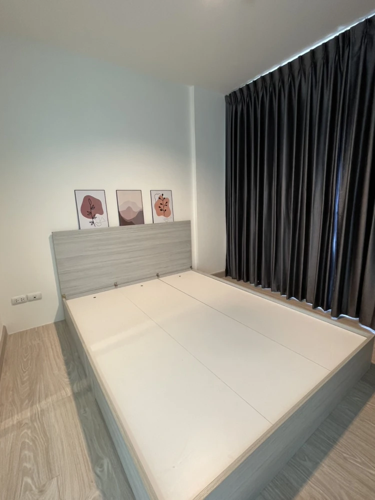 For rent: Aspire Ngamwongwan, a nice room, good location, fully furnished at a great price. With a good deal like this, what are you waiting for?