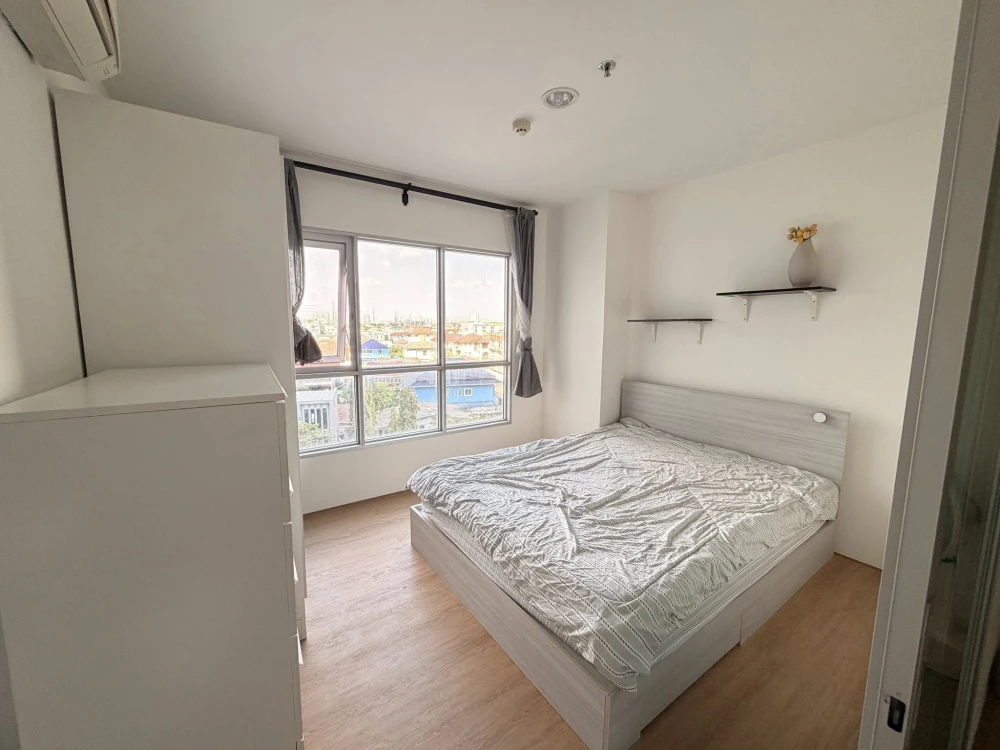 For rent: Aspire Ngamwongwan, ready-to-move-in room, affordable price. Book now!