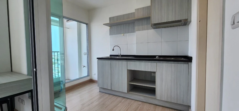 For rent Aspire Ngamwongwan, corner room, privacy, good location, comes with complete facilities, book now