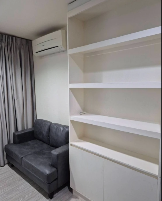 For rent: Aspire Ngamwongwan, fully furnished apartment, ready to move in. Book now! Don't miss out!