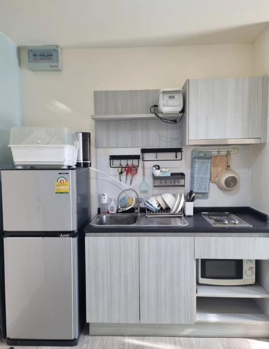 For rent: Aspire Ngamwongwan, fully furnished apartment, ready to move in. Book now! Don't miss out!