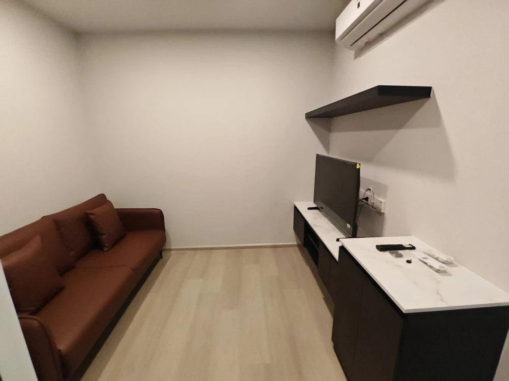 For rent: Aspire Onnut Station, 11th floor (not a studio), unobstructed view, fully furnished. Don't miss out!