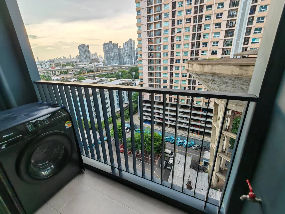 For rent: Aspire Onnut Station, 11th floor (not a studio), unobstructed view, fully furnished. Don't miss out!
