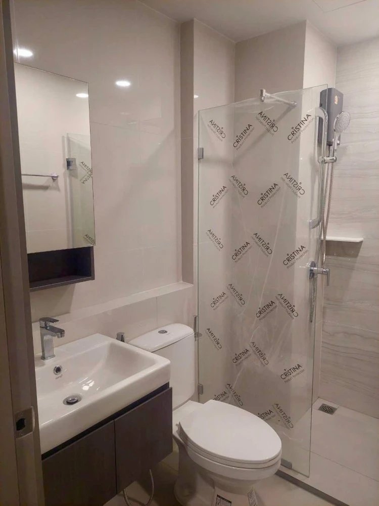 For rent: Aspire Onnut Station. Built-in wardrobes, fully furnished, and equipped with appliances. Book now before it's gone!