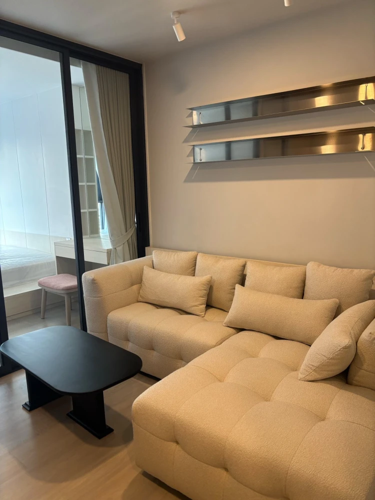 For rent: Aspire Onnut Station apartment. Spacious and comfortable, fully furnished. Book now, don't miss out!!!