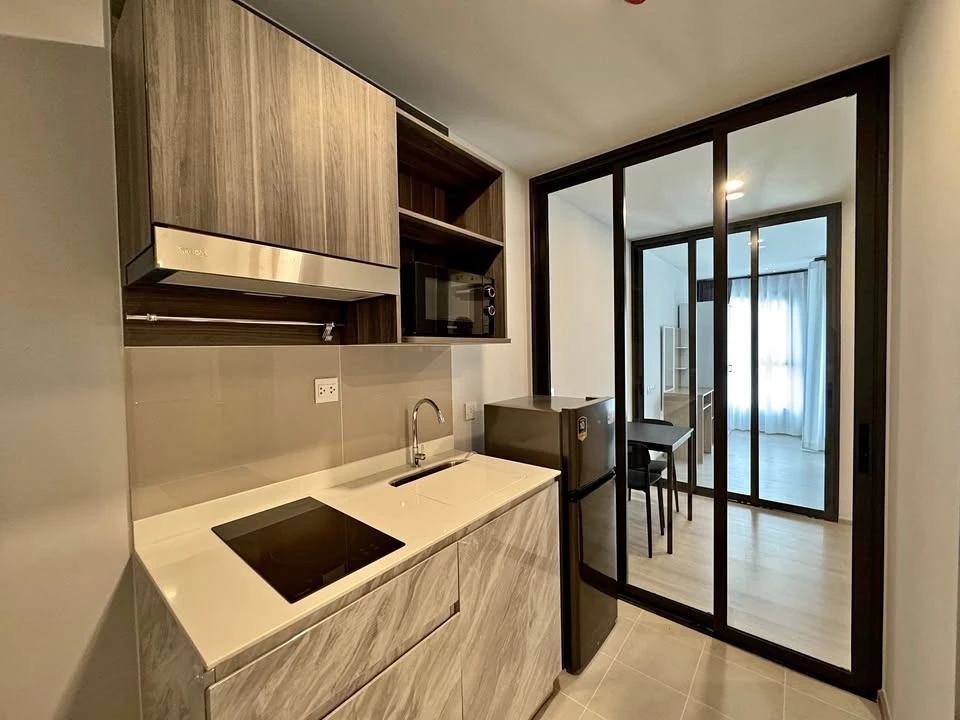 For rent: Aspire Onnut Station, ready to move in, fully furnished, spacious and comfortable room. Reserve now!