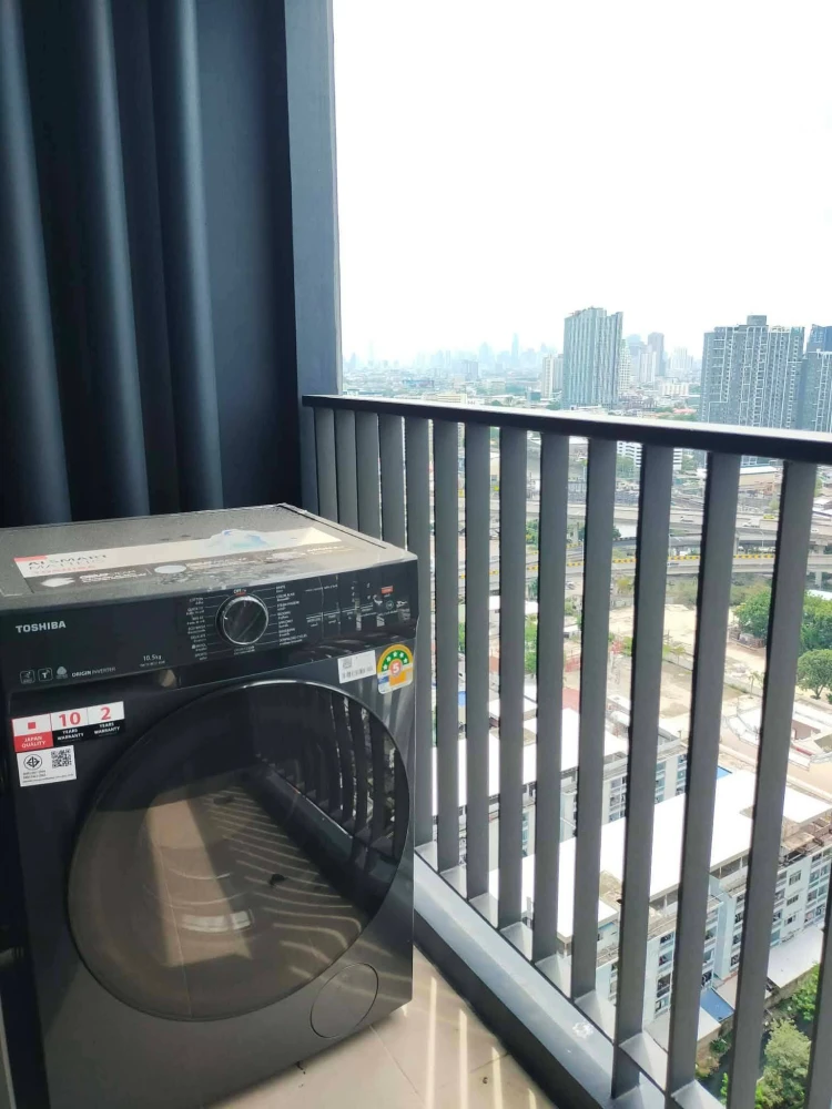 For rent: Aspire Onnut Station, 21st floor (very high!), fully furnished. Don't miss out!