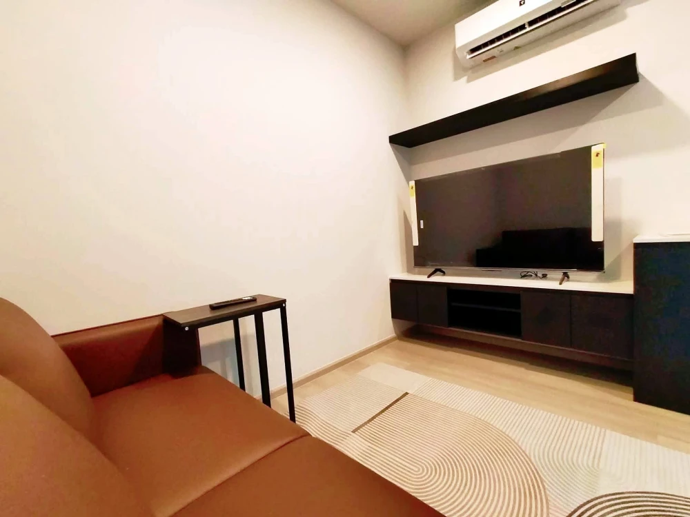 For rent: Aspire Onnut Station, 21st floor (very high!), fully furnished. Don't miss out!