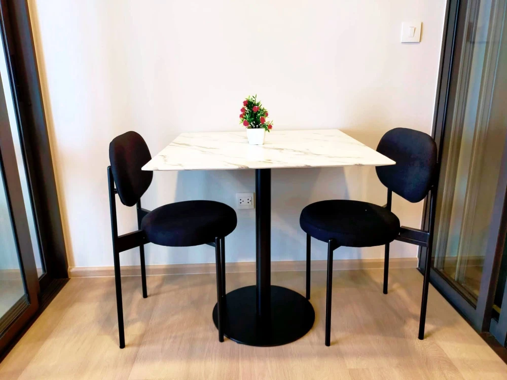 For rent: Aspire Onnut Station, 21st floor (very high!), fully furnished. Don't miss out!