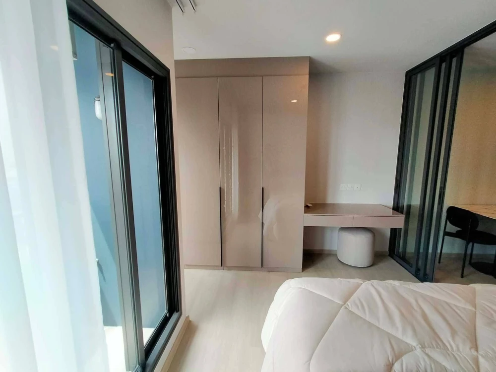 For rent: Aspire Onnut Station, 21st floor (very high!), fully furnished. Don't miss out!