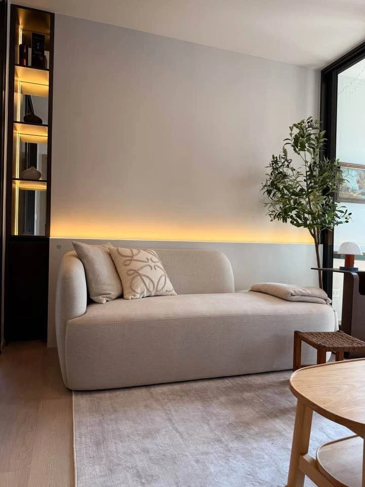 For rent: Aspire Onnut Station, 1 Bedroom Plus unit with city and partial river views. Fully furnished and ready to move in.