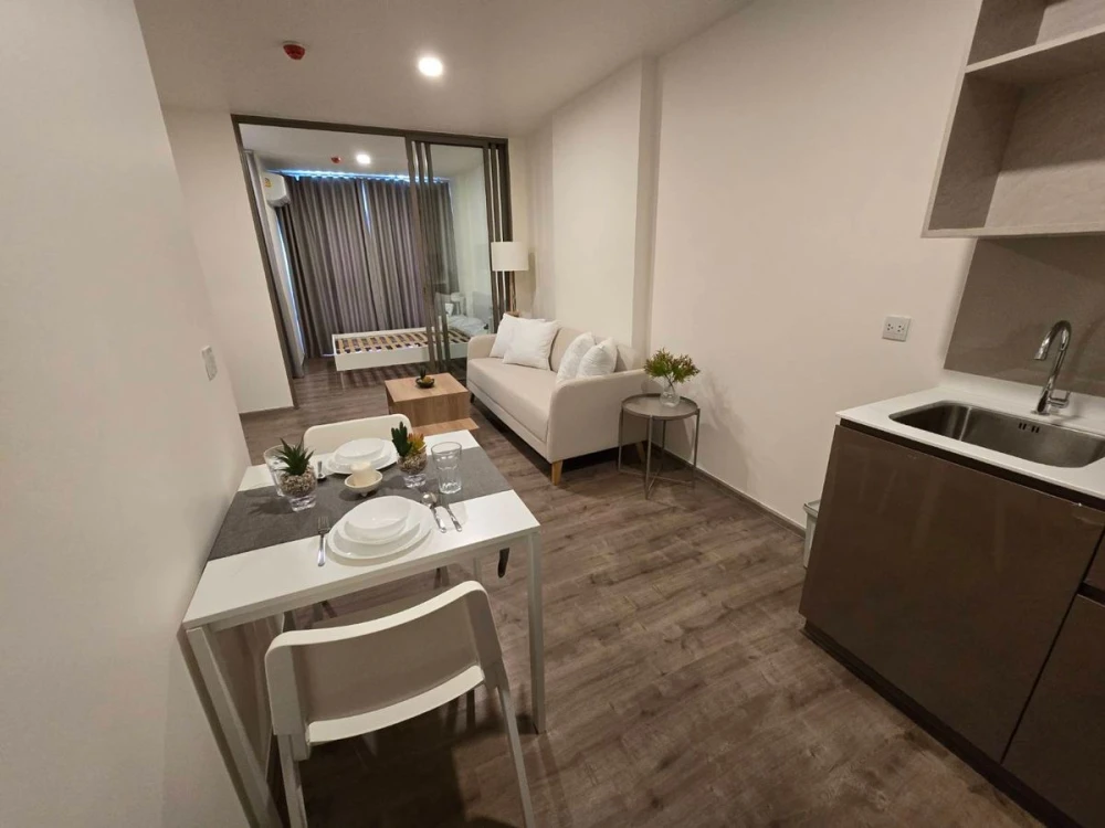 For rent: ASPIRE Pinklao - Arun Ammarin, 5th floor, fully furnished, very livable. Book now! (Quickly!)