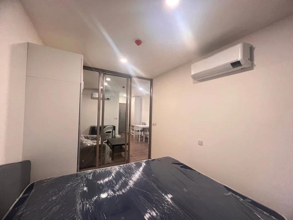 For rent: Aspire Pinklao - Arun Ammarin. Pool and garden view. Room is far from the garbage room and elevator, ensuring peace and quiet. Don't miss ou