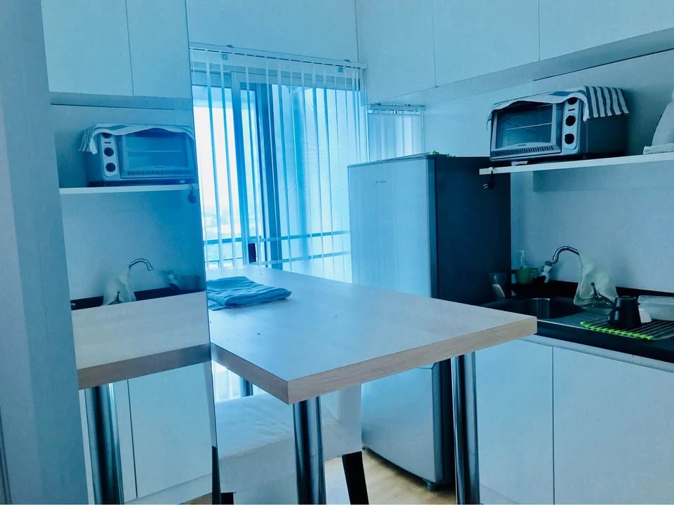 For rent: Aspire Rama 4, nice room, 15th floor, beautiful view of the river, good breeze, quiet, come and reserve now, don't hesitate.
