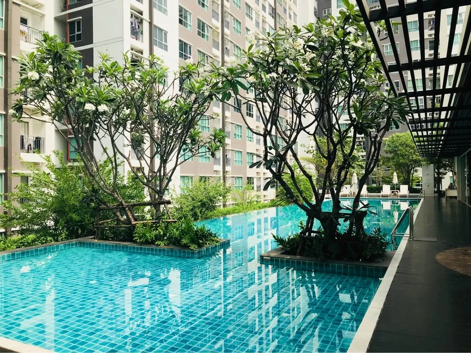For rent: Aspire Rama 4, nice room, 15th floor, beautiful view of the river, good breeze, quiet, come and reserve now, don't hesitate.
