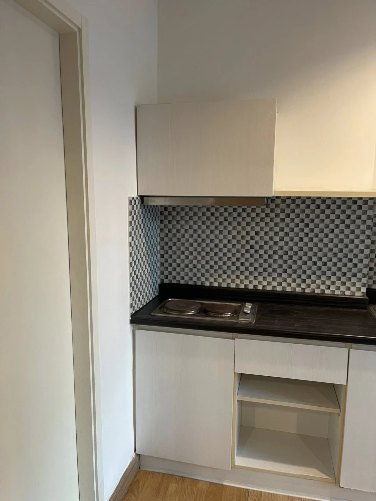 For rent: Aspire Rama 4, fully furnished apartment. Just bring your belongings and move in! Don't miss out!