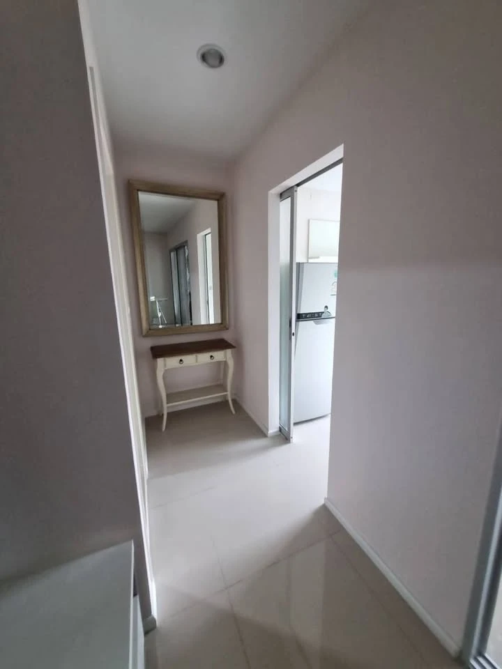 For rent: Aspire Rama 9, 10th floor, fully furnished, ready to move in. If interested, hurry and reserve now. Don't miss out!