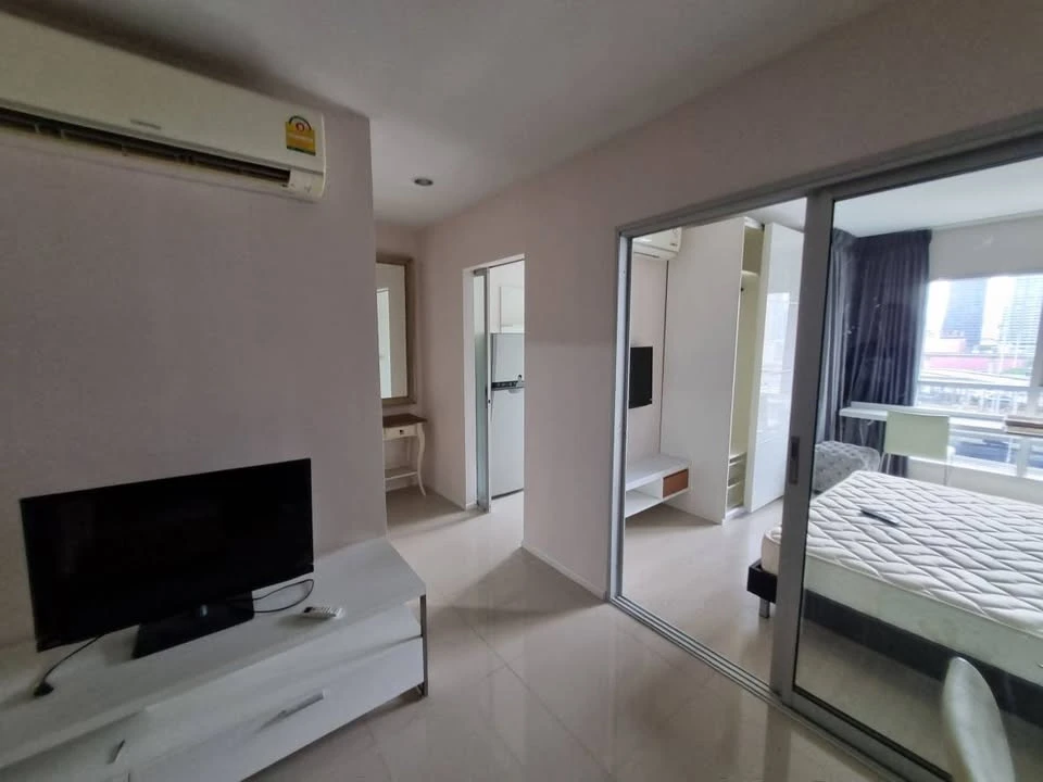 For rent: Aspire Rama 9, 10th floor, fully furnished, ready to move in. If interested, hurry and reserve now. Don't miss out!