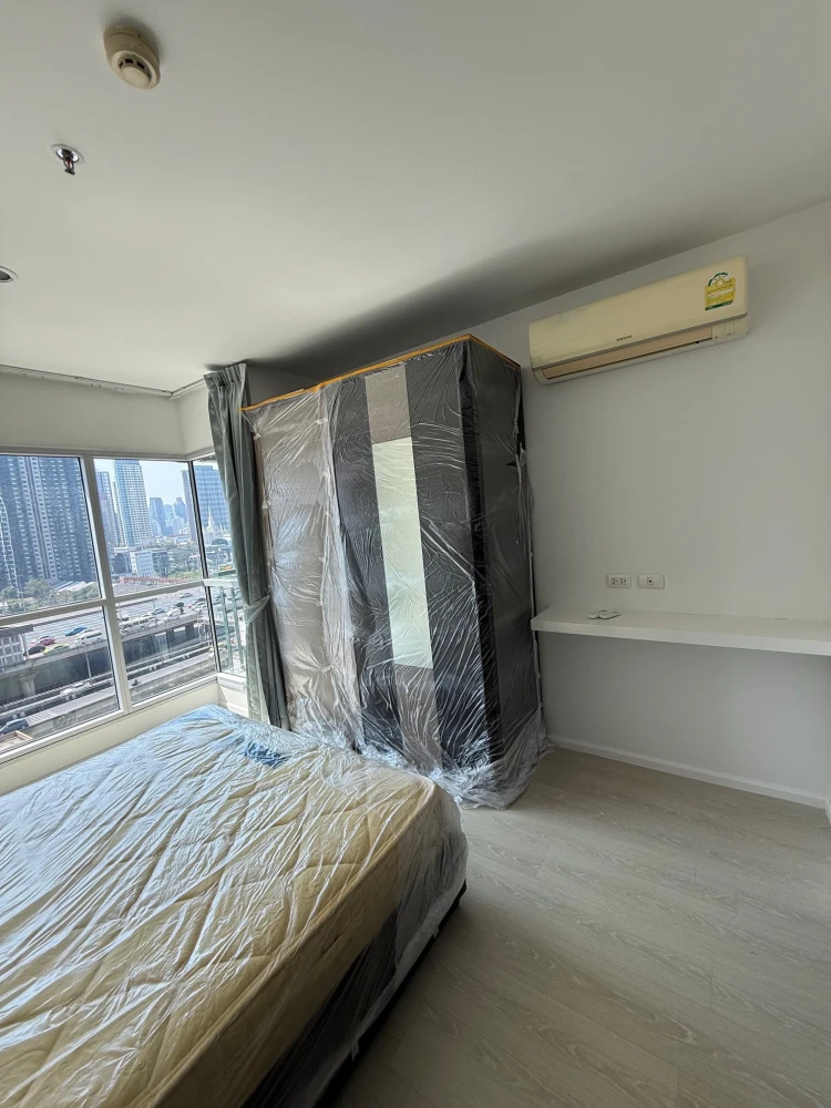 For rent: Aspire Rama 9, 12th floor. Quiet and peaceful. Fully furnished. Spacious and comfortable room. Don't miss out!