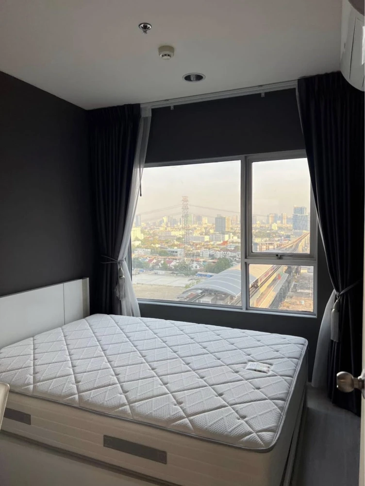 For rent: Aspire Ratchada-Wongsawang, corner unit offering privacy and spacious living area. Book now, don't miss out!