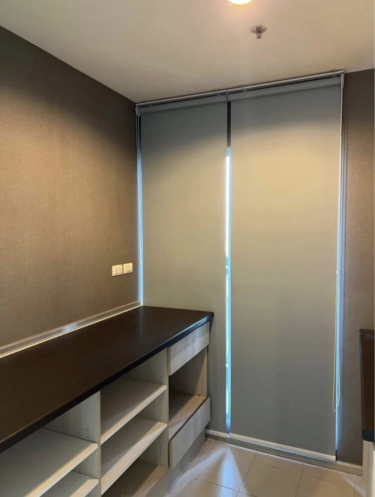 For rent: Aspire Ratchada-Wongsawang, corner unit offering privacy and spacious living area. Book now, don't miss out!