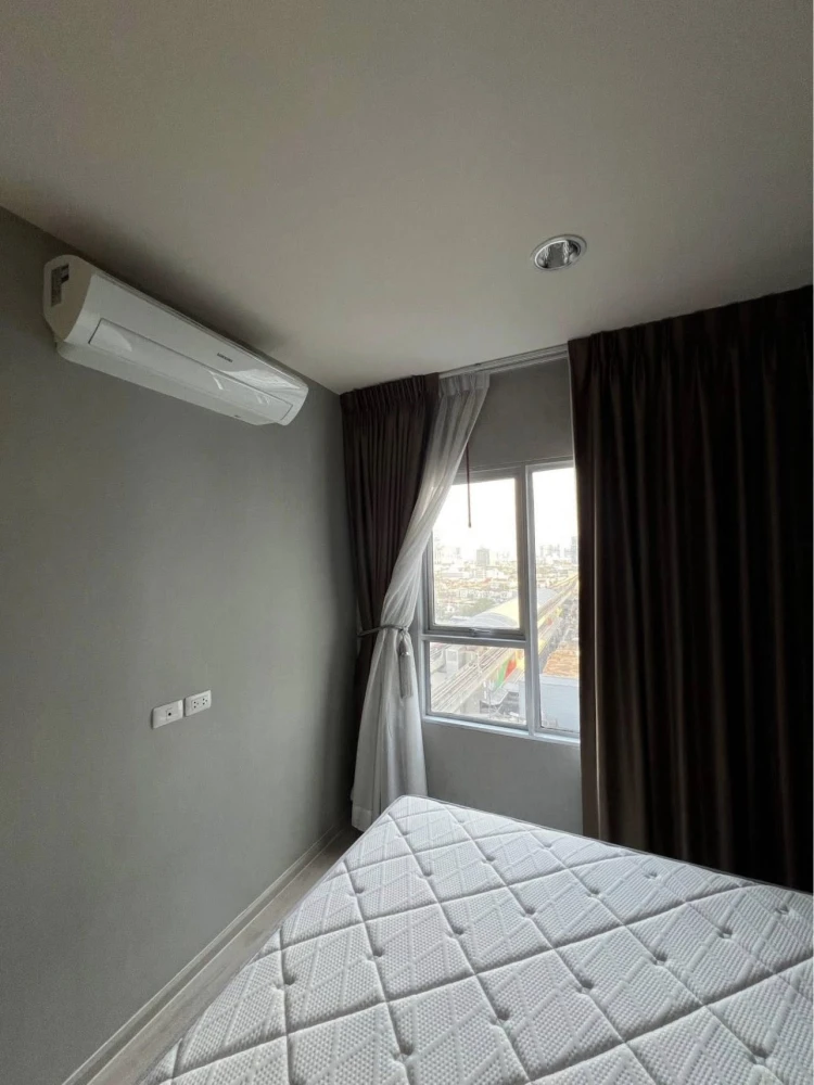 For rent: Aspire Ratchada-Wongsawang, corner unit offering privacy and spacious living area. Book now, don't miss out!