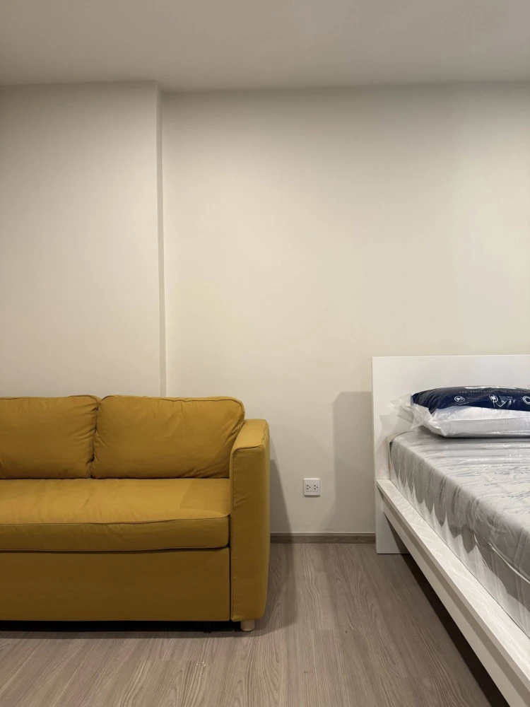 Aspire Ratchayothin Studio room for rent, fully furnished and equipped with appliances. Reserve now!