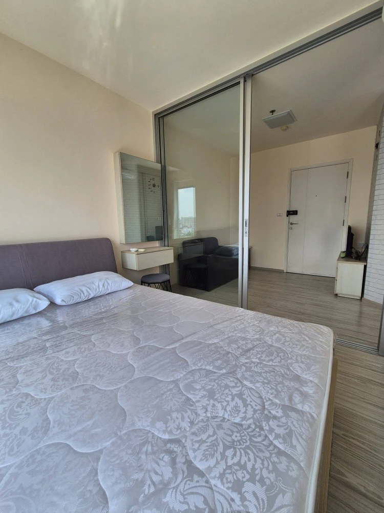 For rent: Aspire Rattanathibet 2, 1 bedroom, 1 bathroom. Great location, convenient transportation, fully furnished. Don't miss out!