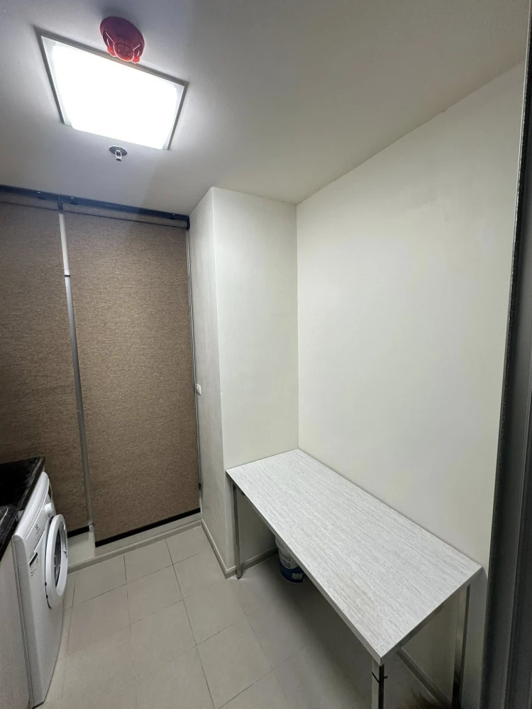 For rent Aspire Rattanathibet 2 1 bedroom 1 bathroom comes with complete furniture and electrical appliances. Don't miss out on this great deal.