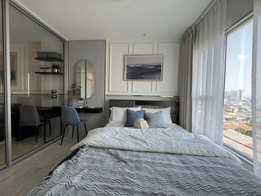 For rent: Aspire Rattanathibet 2, beautifully decorated two-bedroom unit with high-quality built-in furniture. Don't miss out!