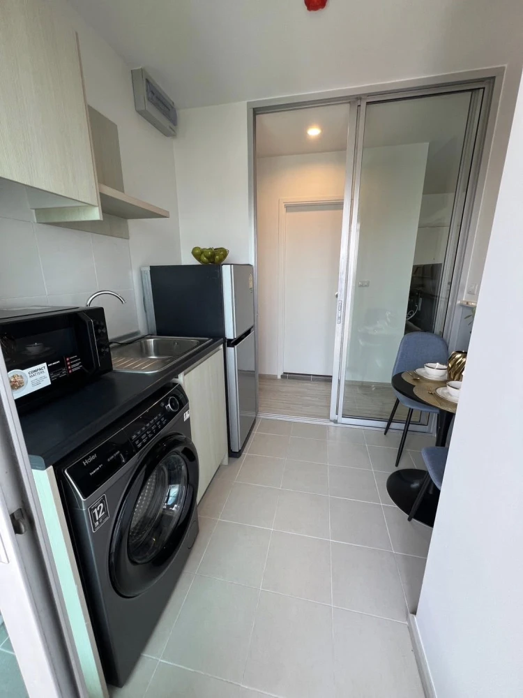 For rent: Aspire Rattanathibet 2, beautifully decorated two-bedroom unit with high-quality built-in furniture. Don't miss out!