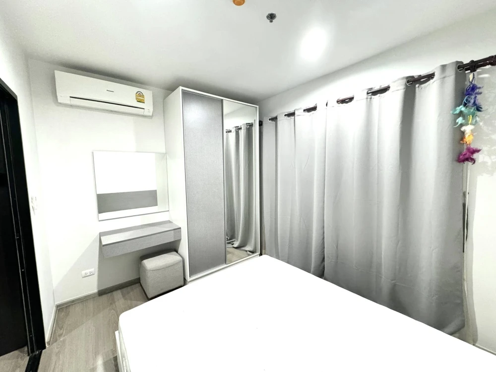 For rent: Aspire Sathorn - Taksin (Copper Zone), ready-to-move-in room, fully furnished, affordable price, just bring your own luggage and move in++