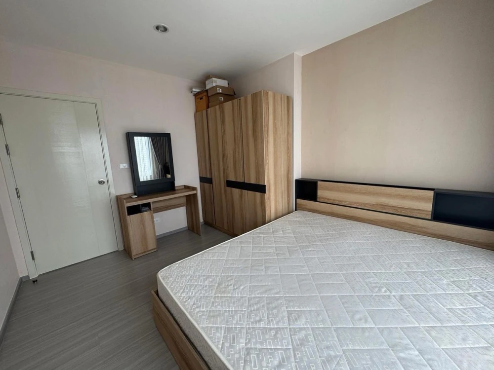 For rent: Aspire Sathorn-Ratchaphruek, 17th floor, swimming pool view, fully furnished, nice room, reserve now, hurry!