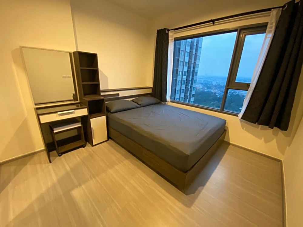 For rent: Aspire Sathorn-Ratchaphruek, 20th floor, fully furnished unit. Book now! (Hurry!)