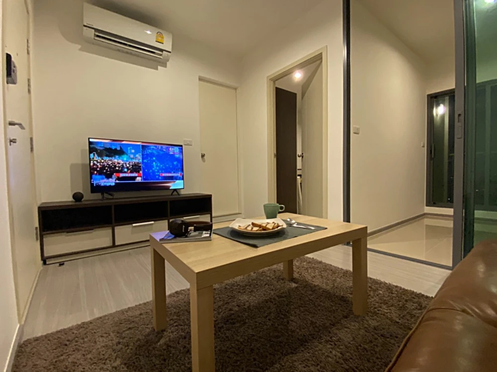 For rent: Aspire Sathorn-Ratchaphruek, 20th floor, fully furnished unit. Book now! (Hurry!)