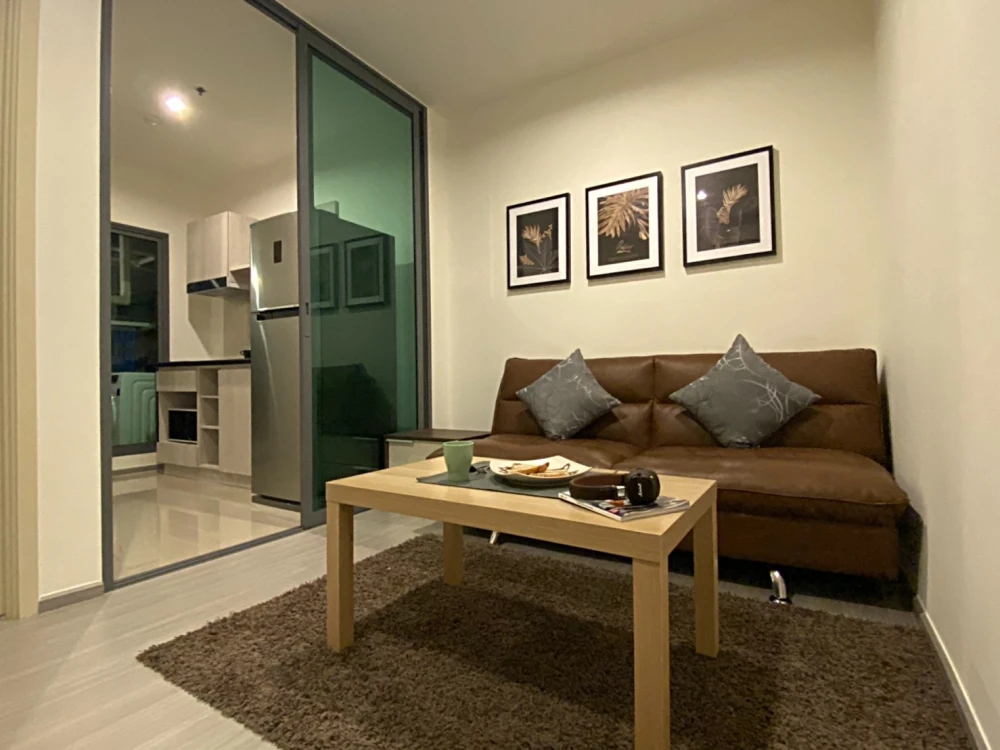 For rent: Aspire Sathorn-Ratchaphruek, 20th floor, fully furnished unit. Book now! (Hurry!)