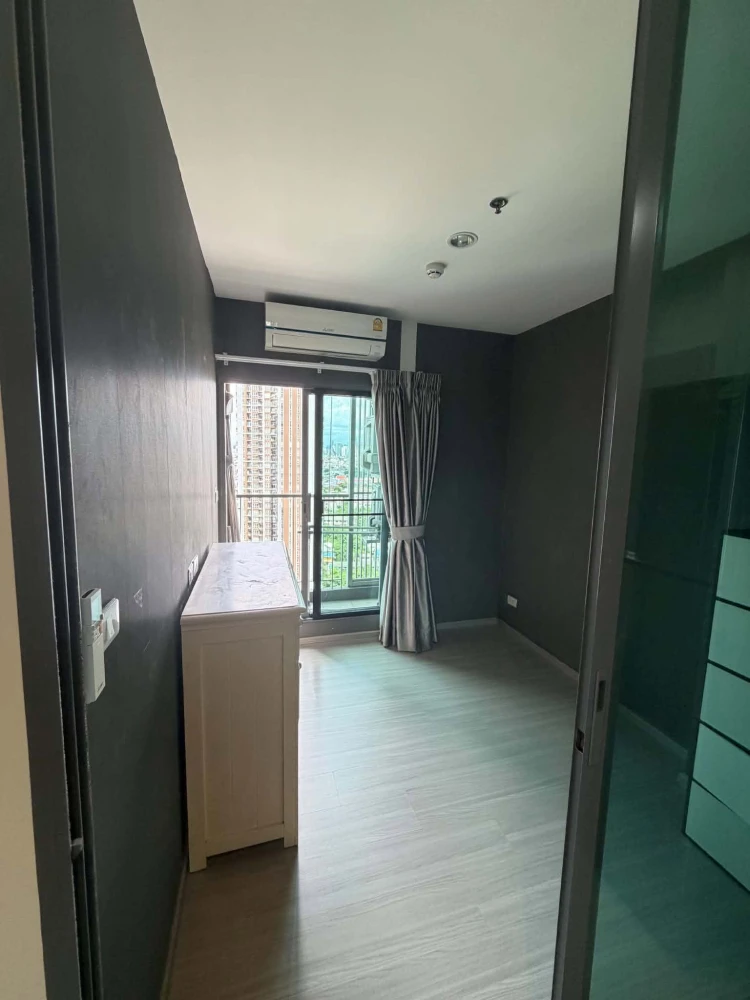 For Rent: Aspire Sathorn-Ratchaphruek, 24th floor. Fully furnished and inviting—book now, don't miss out!