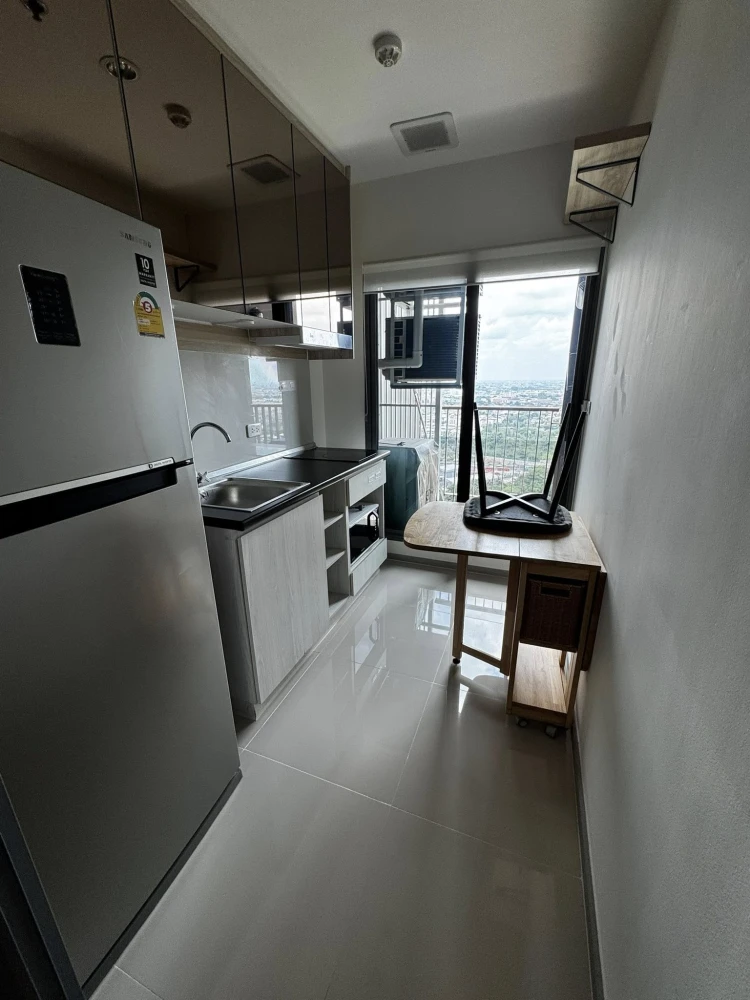 For rent: Aspire Sathorn-Ratchaphruek. Nice room, great location, and fully furnished. Book now!