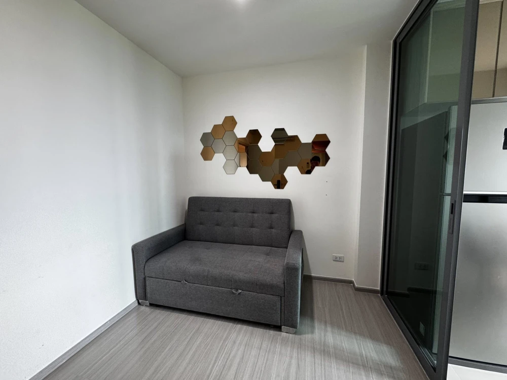 For rent: Aspire Sathorn-Ratchaphruek. Nice room, great location, and fully furnished. Book now!