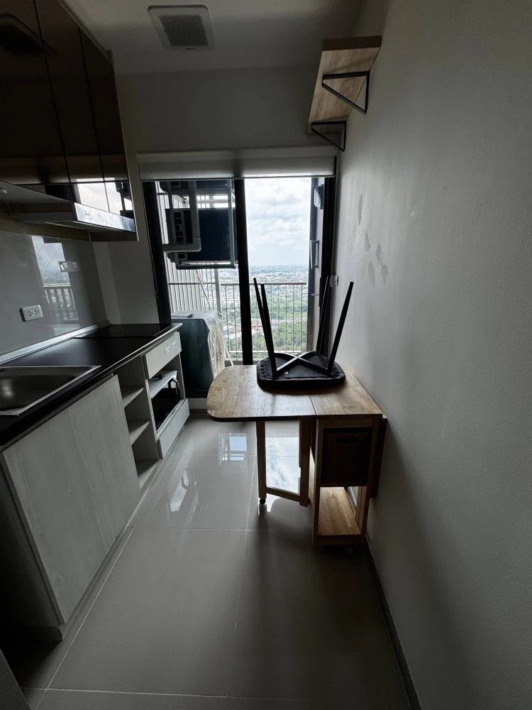 For rent: Aspire Sathorn-Ratchaphruek. Nice room, great location, and fully furnished. Book now!