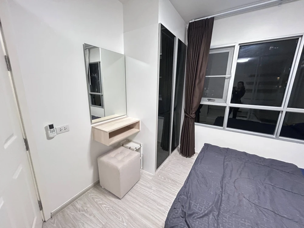 For rent: Aspire Sathorn-Taksin (Brick Zone), beautifully decorated room, 7th floor, fully furnished, just bring your bags and move in.