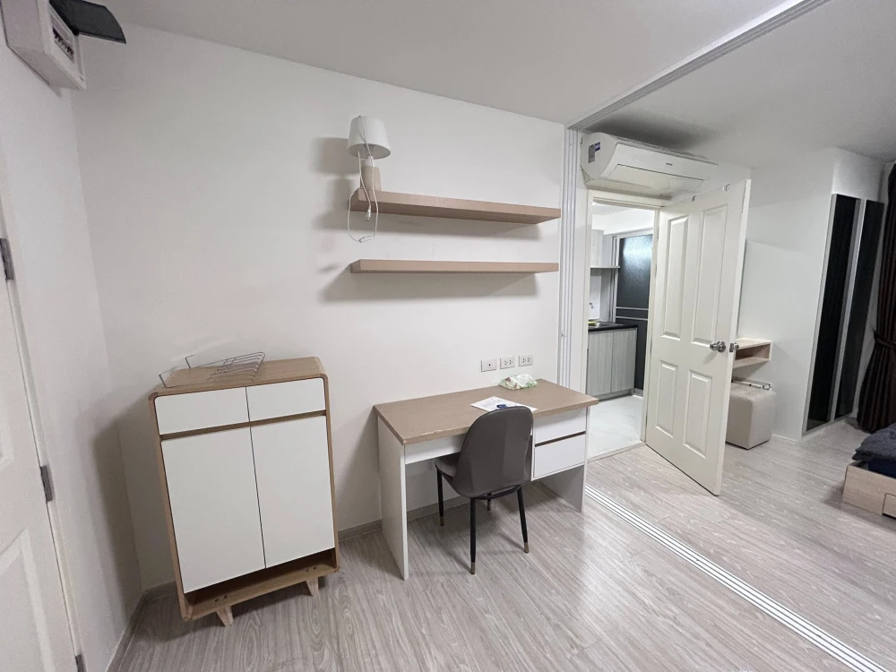 For rent: Aspire Sathorn-Taksin (Brick Zone), beautifully decorated room, 7th floor, fully furnished, just bring your bags and move in.