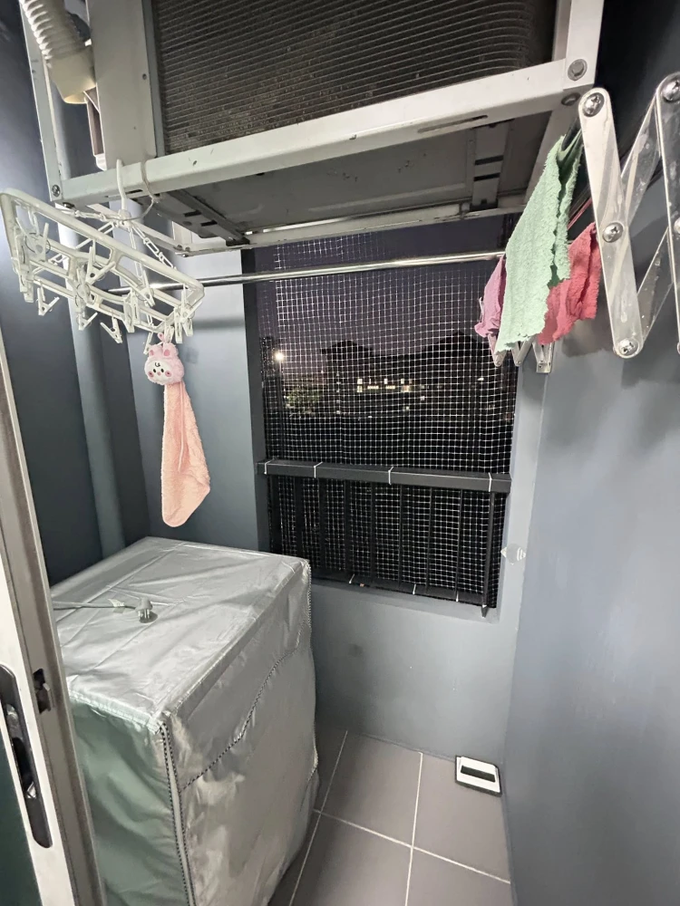 For rent: Aspire Sathorn-Taksin (Brick Zone), beautifully decorated room, 7th floor, fully furnished, just bring your bags and move in.