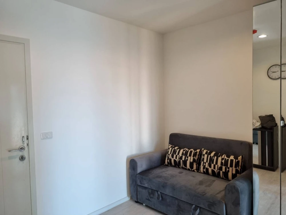 For rent Aspire Sathorn Thapra, high floor, good wind, city view, excellent visibility, hurry up and reserve before you miss the opportunity.