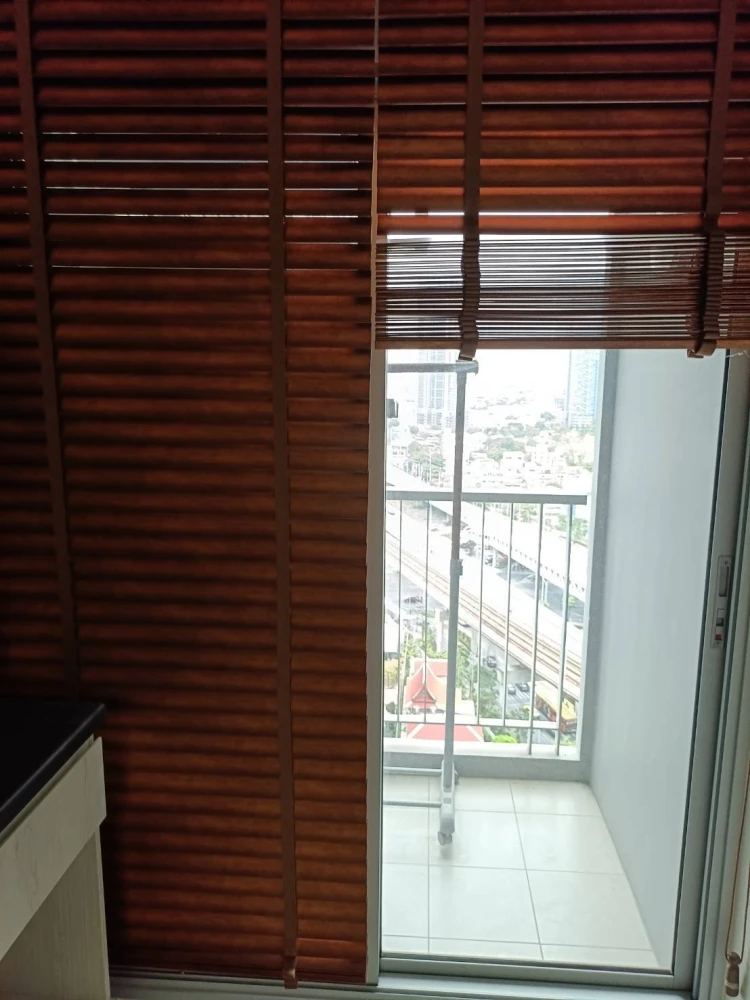 For rent Aspire Sathorn Thapra, high floor, good wind, city view, excellent visibility, hurry up and reserve before you miss the opportunity.
